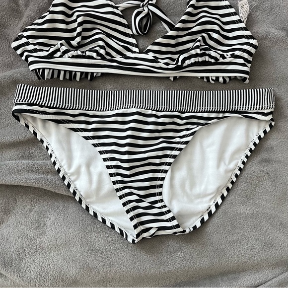 Striped Bikini - Old Navy M - Picture 3 of 6
